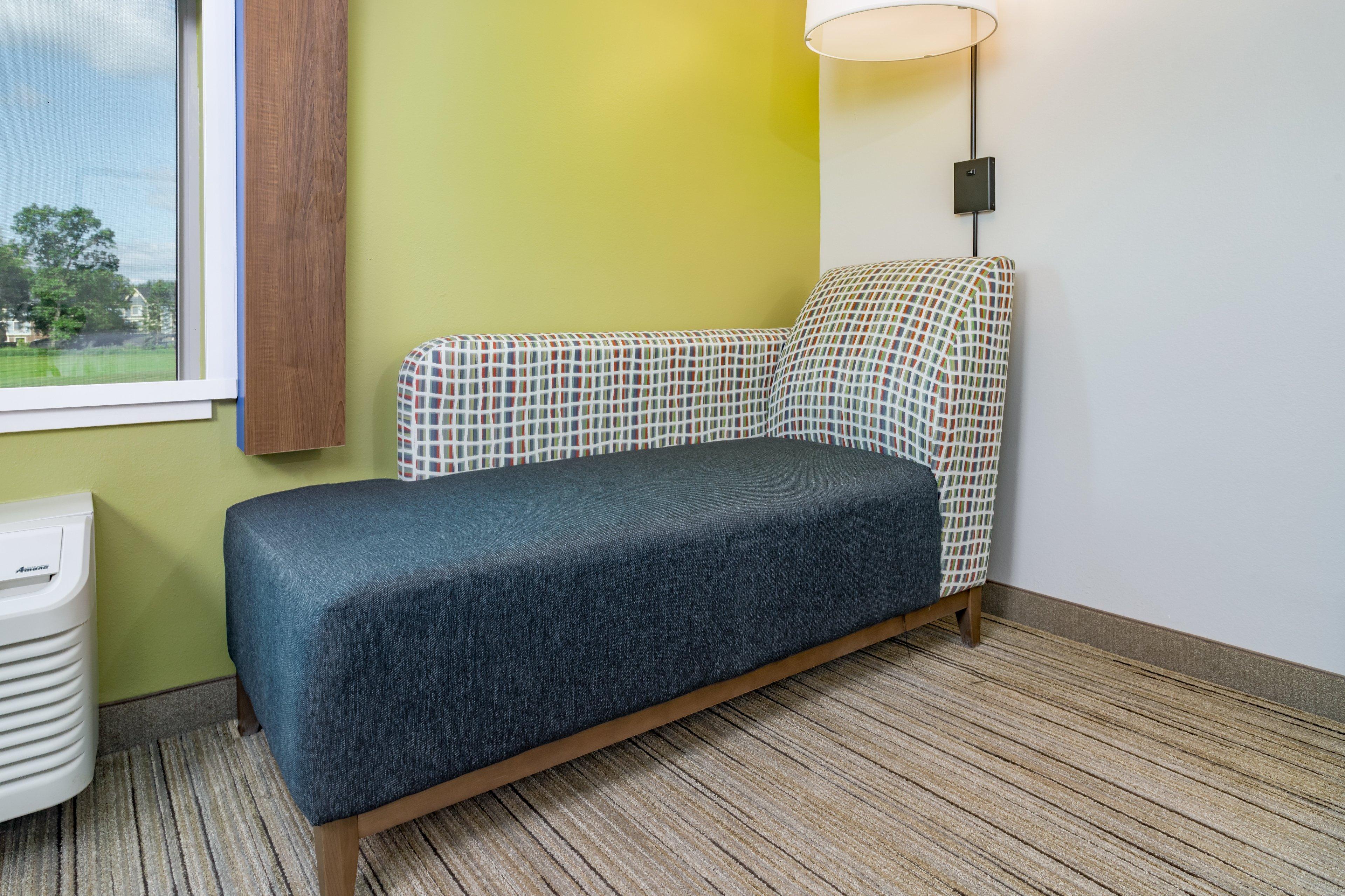 Holiday Inn Express & Suites - Elkhart North By Ihg Exteriör bild