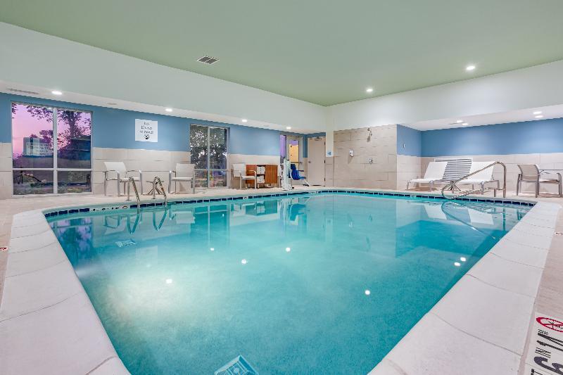 Holiday Inn Express & Suites - Elkhart North By Ihg Exteriör bild